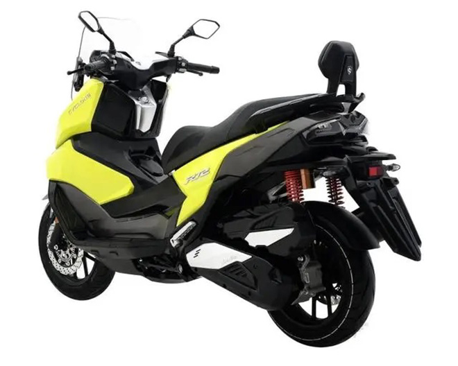 Ra mắt xe ga 250cc thiết kế hầm hố, giá bán cực hấp dẫn - 5