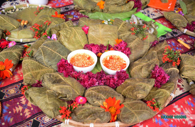 Bánh nếp nhân trứng kiến của người Tày ở Tuyên Quang - 14