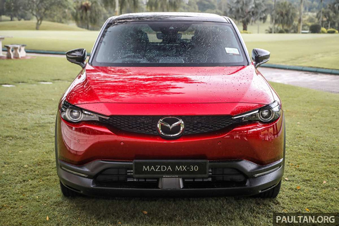 Mazda MX-30 ra mắt, crossover chạy điện giá từ 1 tỷ đồng - 2