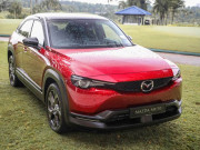 Tin tức ô tô - Mazda MX-30 ra mắt, crossover chạy điện giá từ 1 tỷ đồng