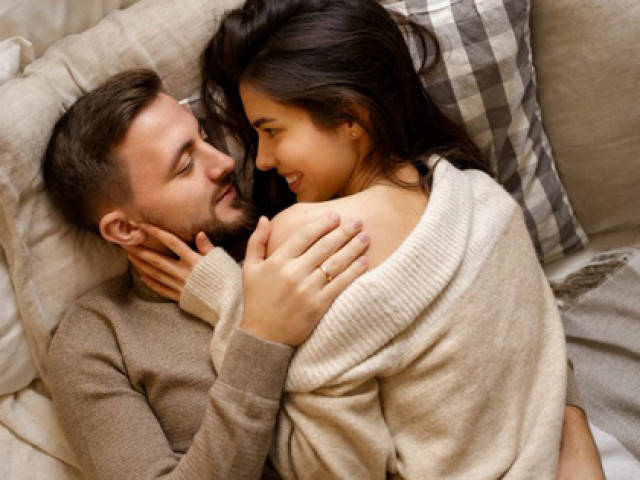 5 điều vợ nói khiêu khích chồng ”phát điên trên giường”