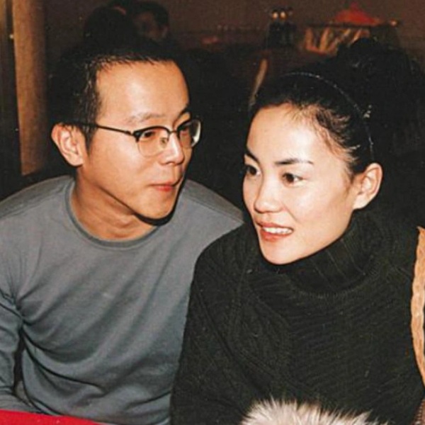 Châu Tấn - Vương Phi: Mối nghiệt duyên kỳ lạ nhất Hoa ngữ, suýt là chị em một nhà - 1
