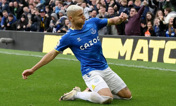 Richarlison trừng phạt sai lầm của Chelsea