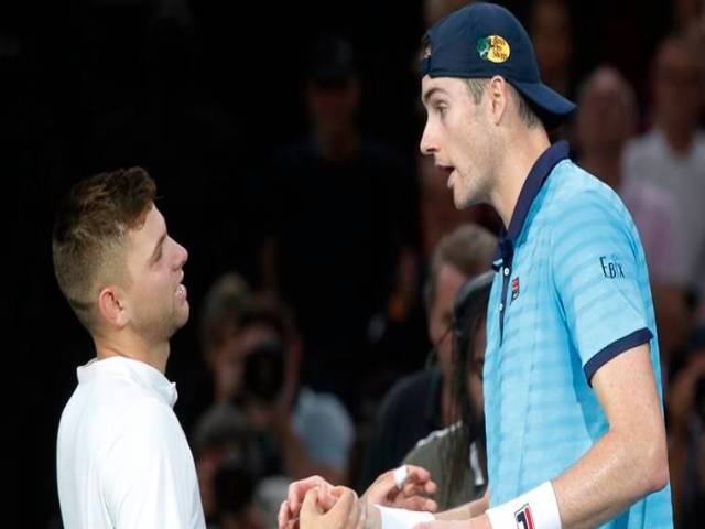 Rực lửa Madrid Open: Niềm hy vọng nước Anh giành vé, khó nhọc Isner