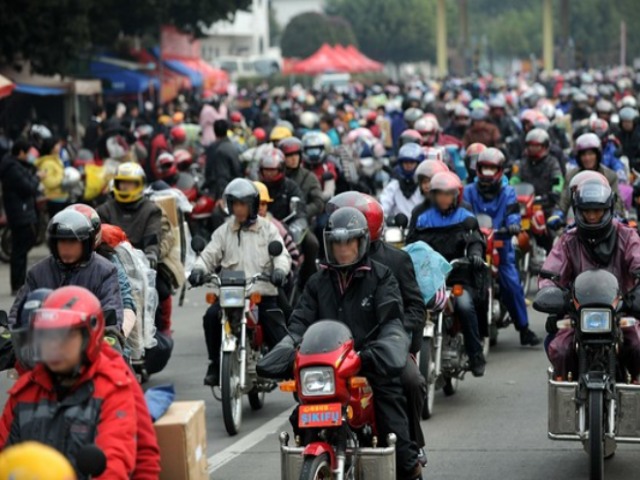 Những tác động trái chiều từ việc cấm xe máy vào nội đô ở Trung Quốc