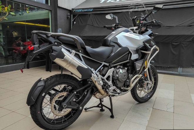 Mãnh hổ 2022 Triumph Tiger 1200 Rally Explorer hầm hố, giá hơn 683 triệu đồng - 3