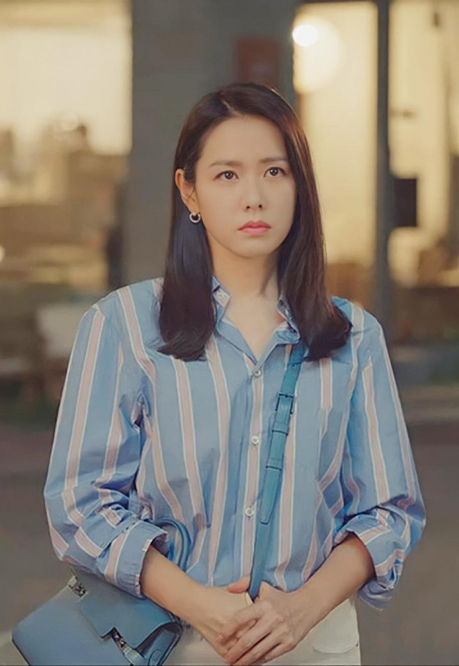 Phong cách thời trang tinh tế của sao nữ phim Hàn 2022 - 3