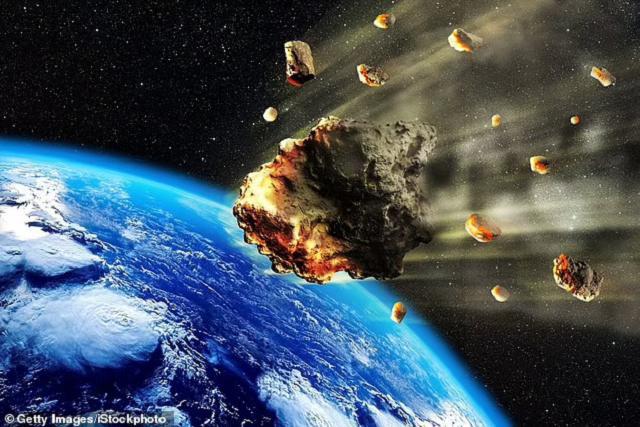 Một số nhà khoa học tin rằng, tiểu hành tinh/thiên thạch/đá không gian đã "gieo mầm" sự sống xuống Trái đất cách đây hàng tỷ năm. Ảnh Getty/Daily Mail.