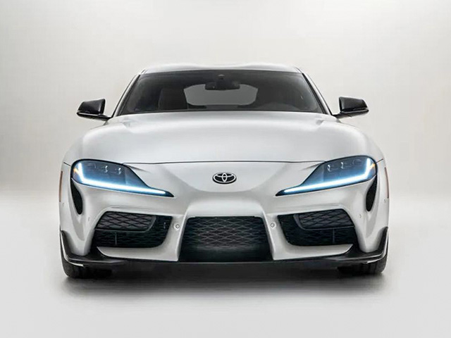 Toyota Supra bổ sung thêm phiên bản số sàn đầy phấn khích