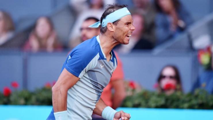 Nadal có tình huống đánh bóng dọc dây không thể chống đỡ ở vòng 3 Madrid Open 2022