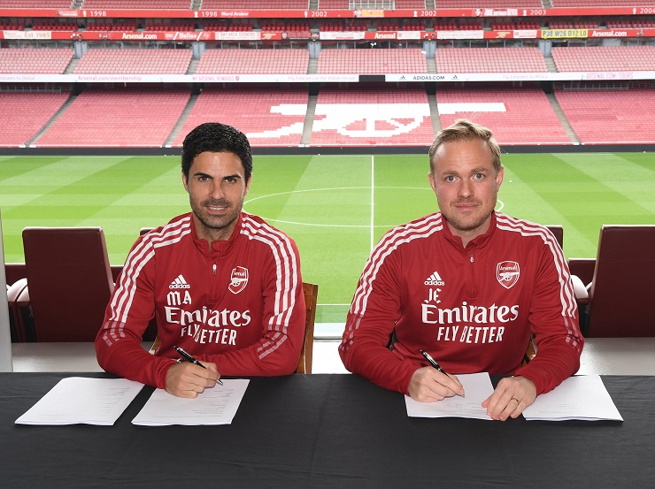 Mikel Arteta chính thức gia hạn ở lại Arsenal