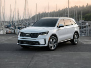 Tin tức ô tô - KIA Sorento tại Việt Nam thay logo mới, tăng giá 70 triệu đồng một số phiên bản