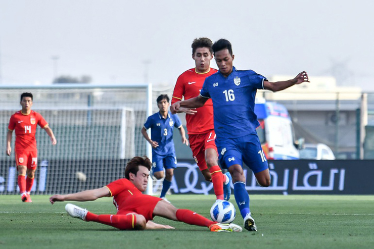 U23 Thái Lan tỏ ra vượt trội ở bảng B