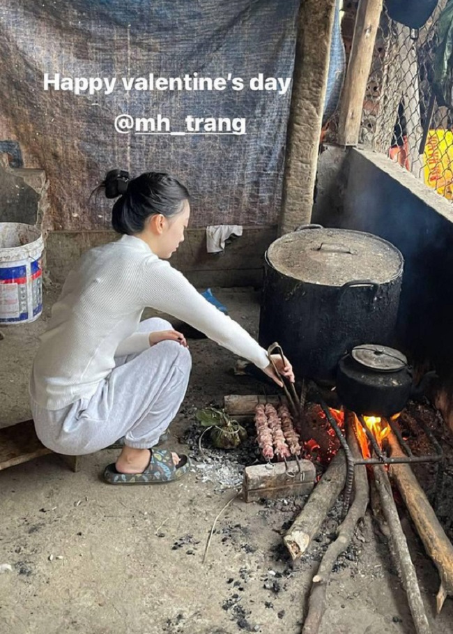 Không cần phải lung linh như ảnh trên mạng xã hội nhưng sự thân thiện, dễ thương của cô nhận về nhiều thiện cảm.
