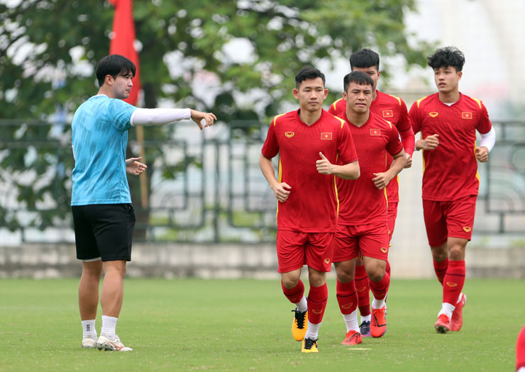 Các cầu thủ dự bị ở trận thắng U23 Indonesia tích cực tập luyện, để hy vọng có cơ hội vào sân ở những trận đấu sắp tới.