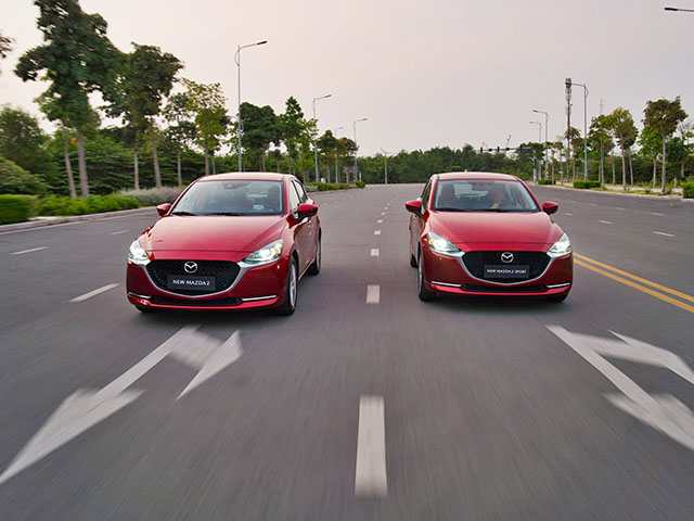 Giá xe Mazda2 niêm yết và lăn bánh tháng 5/2022