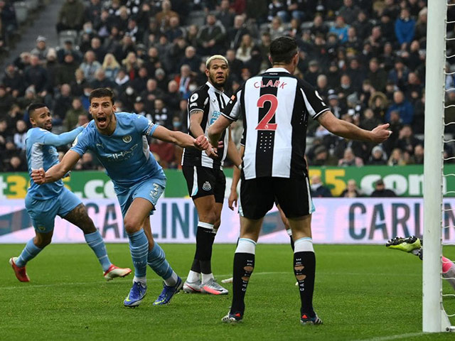 Trực tiếp bóng đá Man City - Newcastle: Grealish & Sterling xuất phát (Vòng 36 Ngoại hạng Anh)
