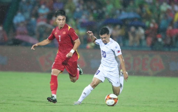 U23 Việt Nam thi đấu hoàn toàn lấn lướt U23 Philippines trong hiệp 1