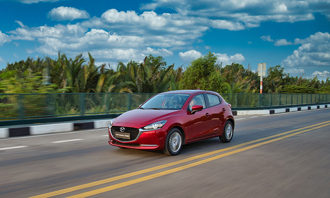 Giá xe Mazda2 niêm yết và lăn bánh tháng 5/2022 - 2