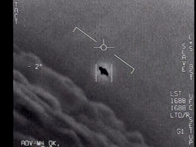 Chuyên gia CIA tiết lộ những người tiếp xúc gần UFO gặp phải vết thương kỳ lạ