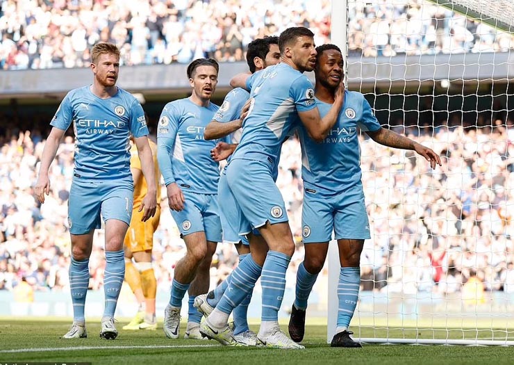 Man City đang có nhiều cơ hội để đăng quang Ngoại hạng Anh năm thứ 3 liên tiếp