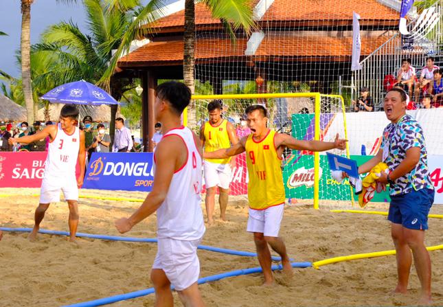 Đội tuyển bóng ném bãi biển Việt Nam giành HCV sớm trước 1 vòng đấu - 1