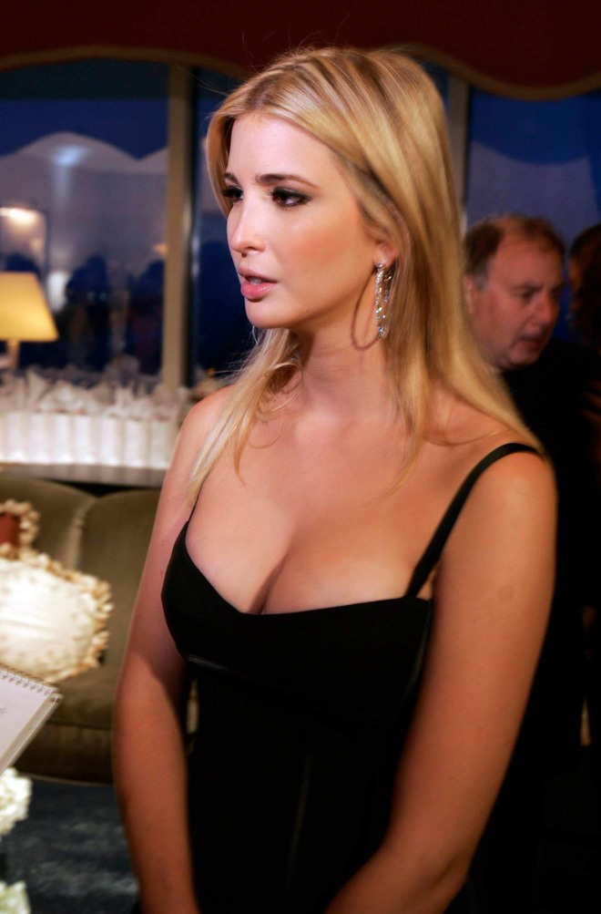 Ivanka Trump chẳng những xinh đẹp mà còn có chiều cao 1m80 và body thon gọn.