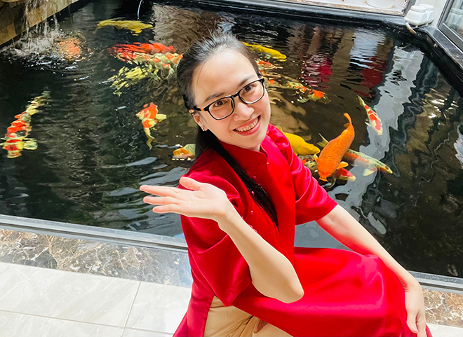 Vẻ đẹp dịu dàng của bác sĩ Tô Lan Phương