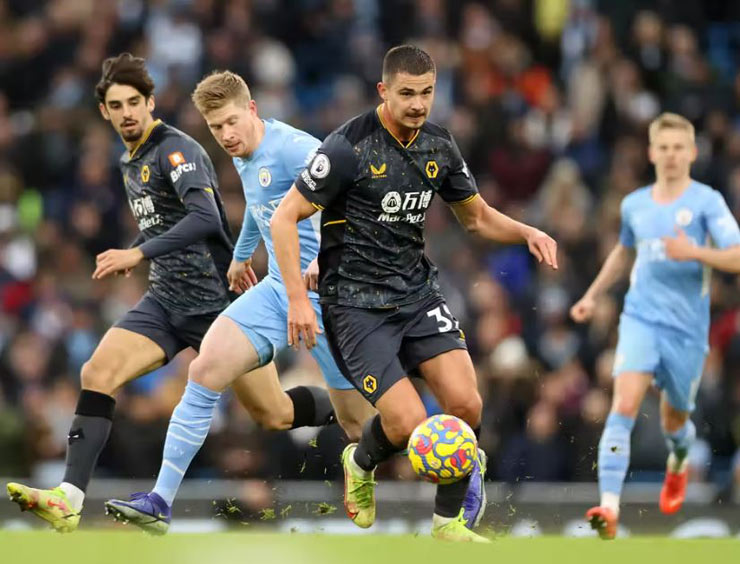 Man City đang gặp tổn thất ở hàng thủ sẽ phải rất cảnh giác khi làm khách của Wolves ở "hang Sói" Molineux