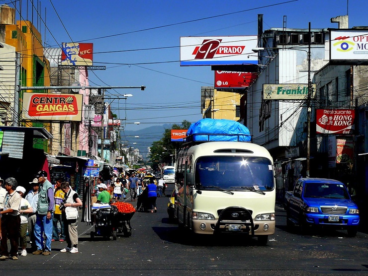 Đây không phải lần đầu tiên Chính phủ El Salvador chi tiền “bắt đáy” bitcoin. Vào tháng 1/2022, El Salvador đã mua 410 bitcoin với giá khoảng 36.456 USD/bitcoin.
