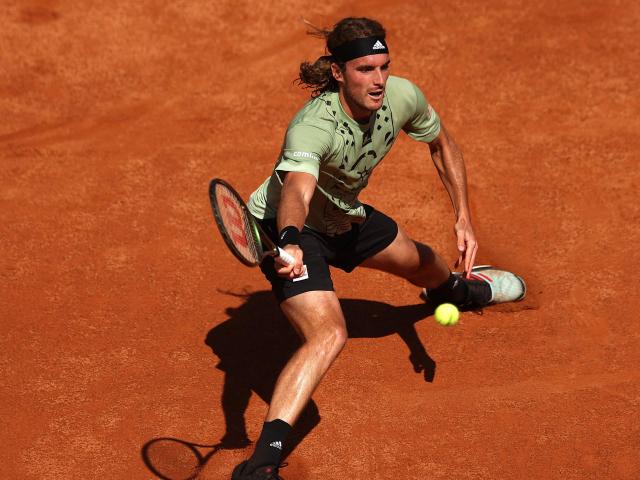 Rome Masters ngày 3: Tsitsipas thoát hiểm hạ Dimitrov, Goffin bị loại