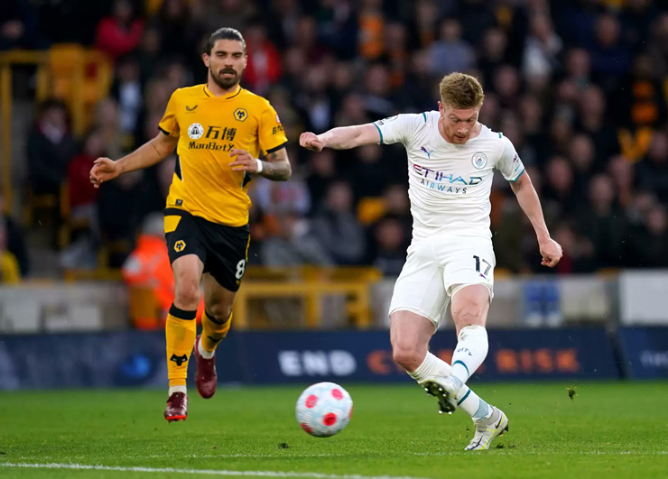 De Bruyne tỏa sáng với 4 bàn thắng giúp Man City dễ dàng hạ Wolves