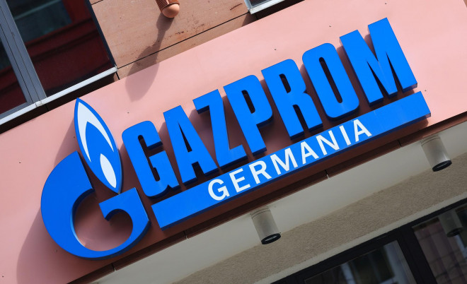 Logo của Gazprom Germania tại trụ sở chính ở Berlin - Đức. Ảnh: Reuters