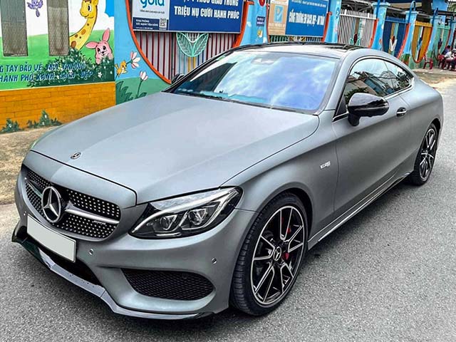 Hàng hiếm Mercedes-AMG C43 Coupe chạy lướt rao bán giá 3,6 tỷ đồng