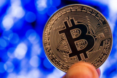 Giá bitcoin hôm nay 13/5: Diễn biến bất ngờ, một đồng tiền ảo mất gần 98% giá trị