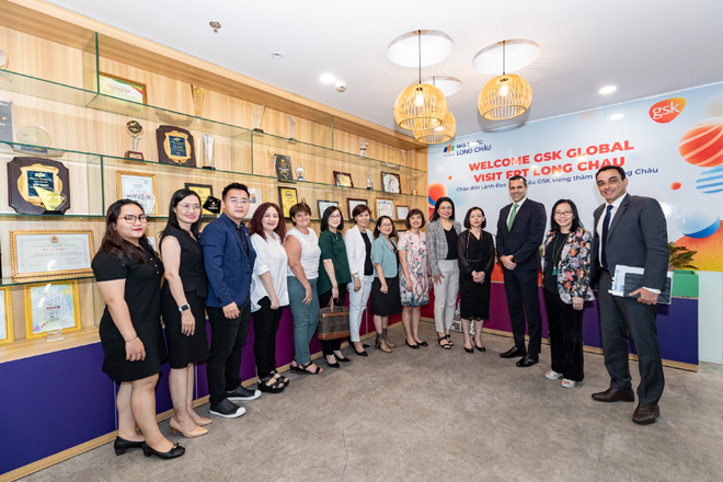 Phó Chủ tịch hãng dược hàng đầu thế giới GSK thăm và làm việc chính thức cùng FPT Long Châu nhằm xúc tiến cơ hội hợp tác toàn diện giữa hai đơn vị.
