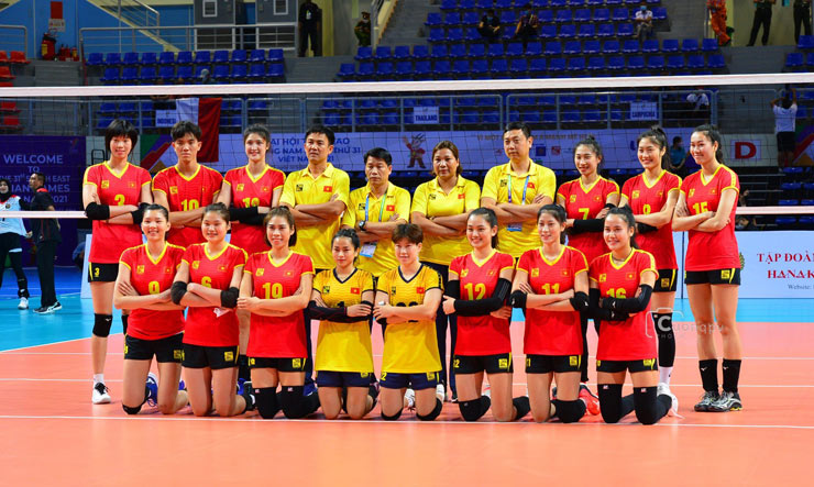 Đội tuyển nữ bóng chuyền Việt Nam chơi ấn tượng ở trận ra quân tại SEA Games 31