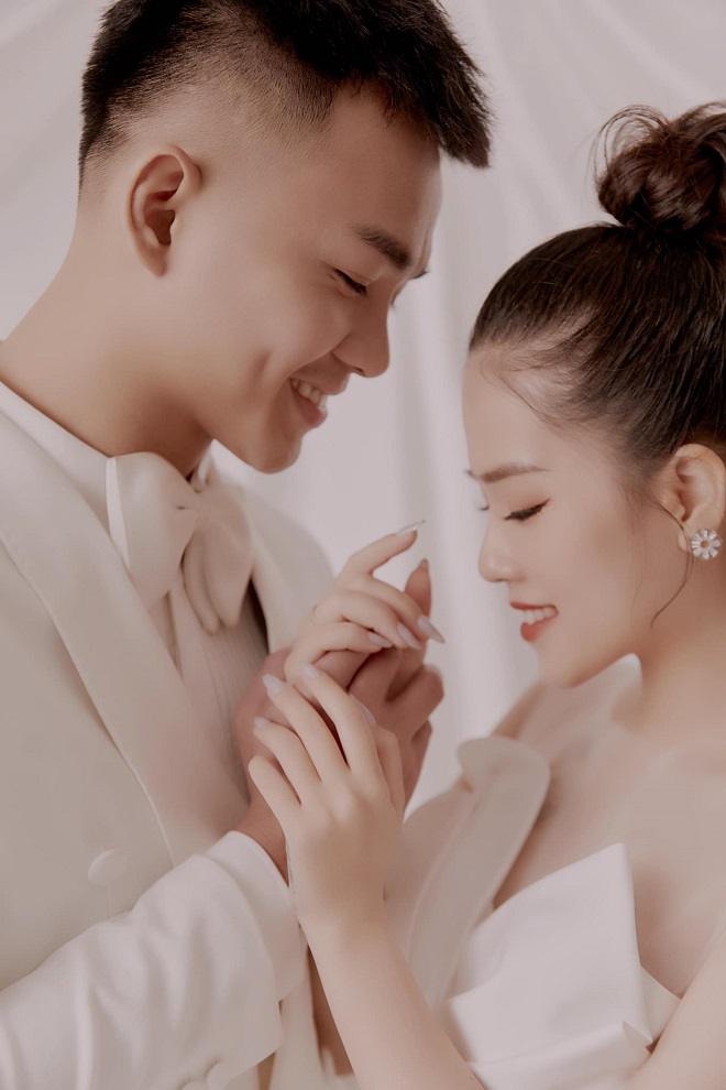 Hot girl quê Nghệ An tung ảnh cưới, hé lộ thời gian tổ chức hôn lễ - 1