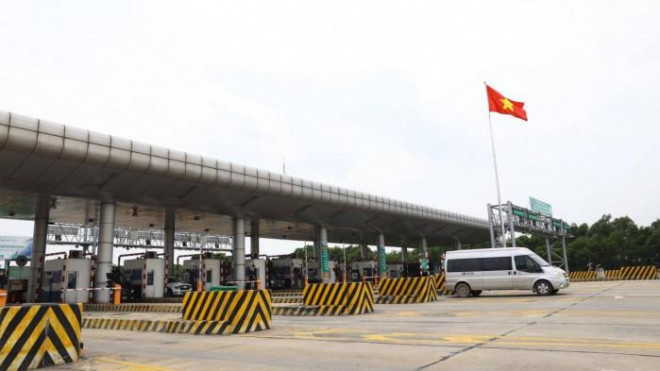Từ ngày 1/6, ô tô không đủ điều kiện đi vào cao tốc Hà Nội - Hải Phòng sẽ bị phạt tiền từ 1-2 triệu và tước giấy phép lái xe từ 1-3 tháng