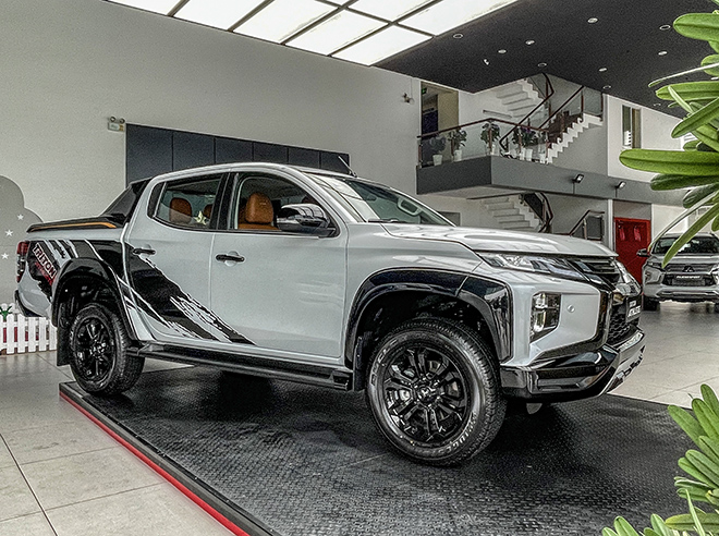 Giá xe Mitsubishi Triton niêm yết và lăn bánh tháng 5/2022 - 4