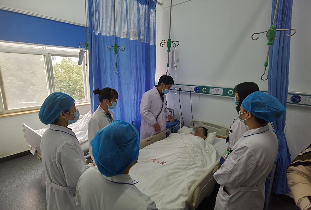 Tiểu Vương may mắn giữ được tính mạng.