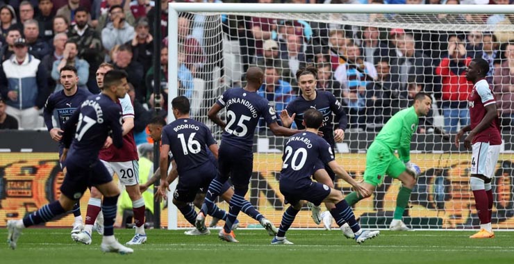 Man City chỉ giành được kết quả hòa 2-2 trên sân của West Ham