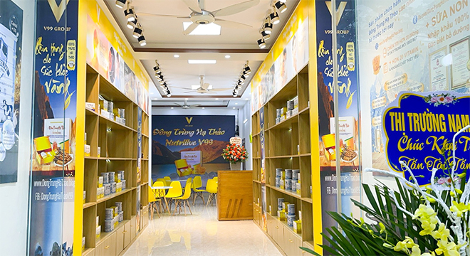 Địa điểm kinh doanh là một Showroom chuyên nghiệp, hiện đại.
