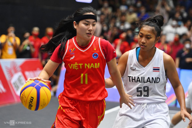 Vẻ ngoài xinh như hotgirl của cặp song sinh gây bão tại SEA Games 31 - 2