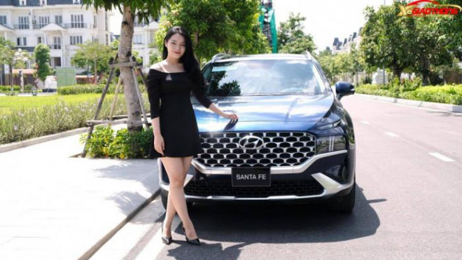 Hyundai SantaFe và Tucson khan hàng tại đại lý