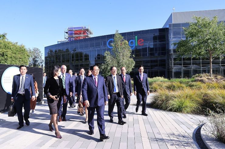 Bên cạnh Apple, Thủ tướng Phạm Minh Chính cũng ghé thăm nhiều gã khổng lồ công nghệ khác của Mỹ.