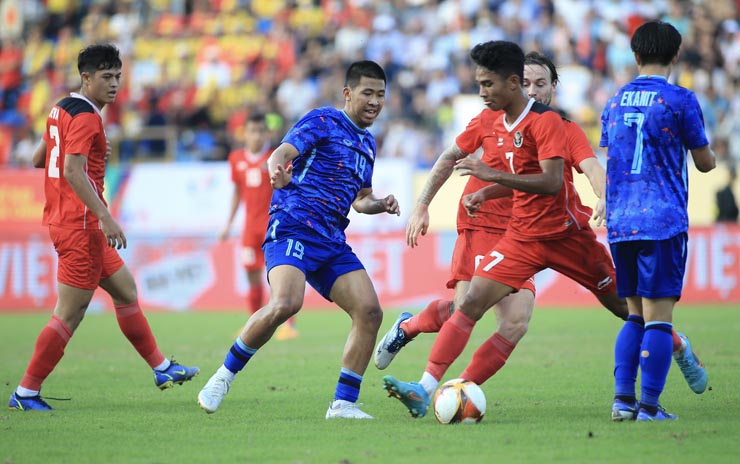 U23 Indonesia (áo đỏ) thua tiếc nuối U23 Thái Lan