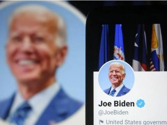 Gần một nửa số tài khoản theo dõi ông Biden trên Twitter là giả mạo