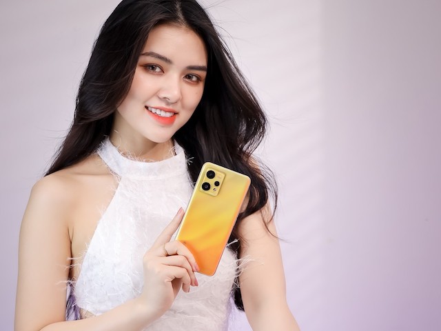 Đánh giá Realme 9 4G: Mặt lưng 3D độc đáo, pin ”trâu” và sạc siêu tốc