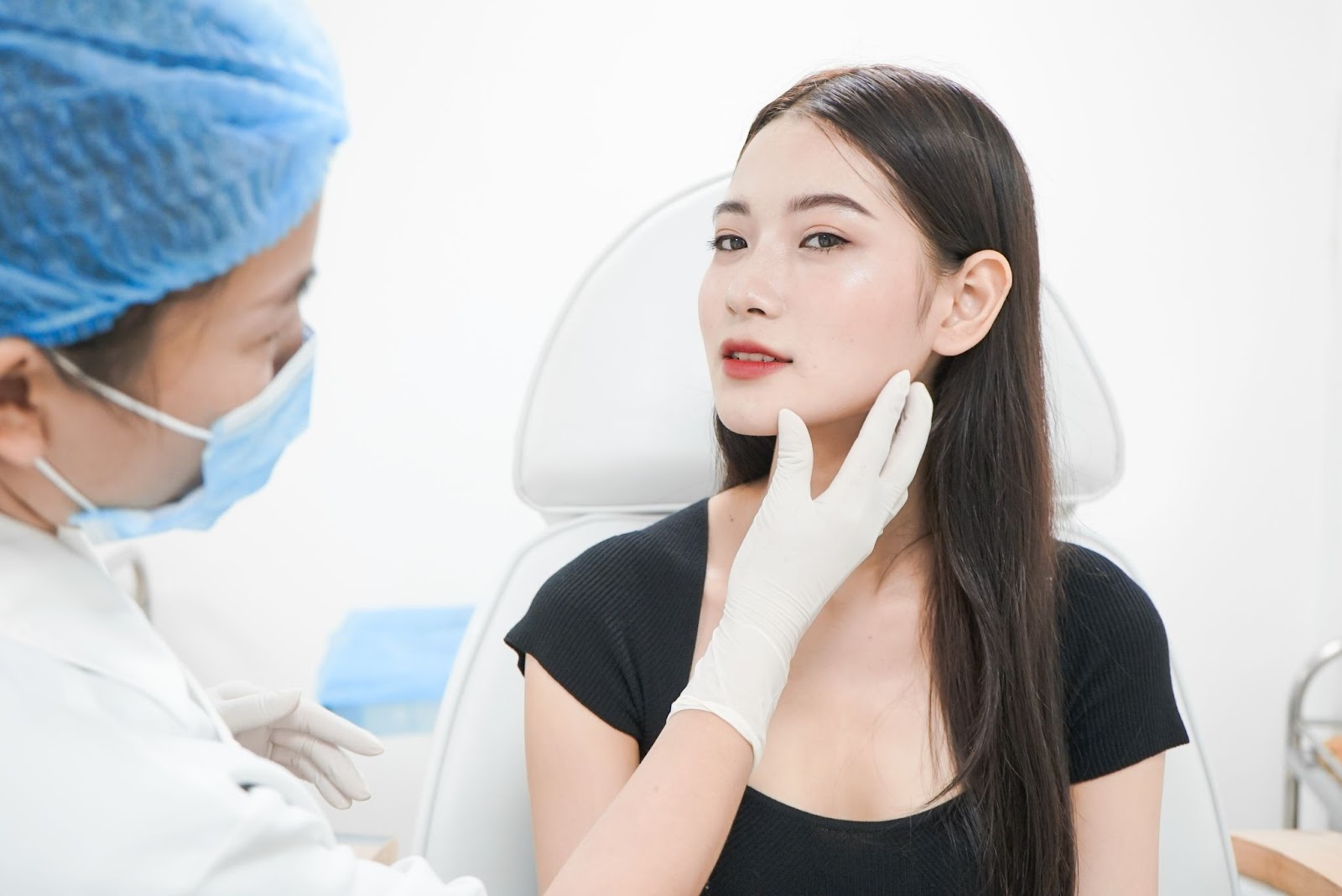 Thon gọn hàm không xâm lấn Vline Perfect vì sao được chị em yêu chuộng?